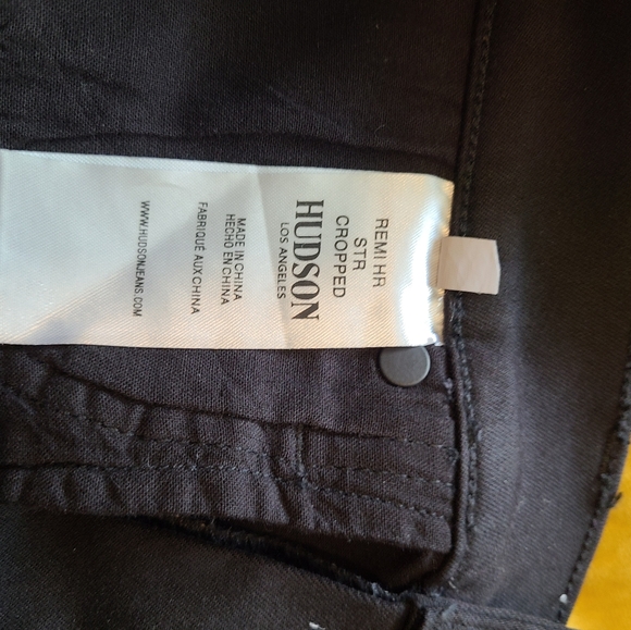 Hudson Womans Coated Black Jeans. Size 30 - Picture 5 of 6